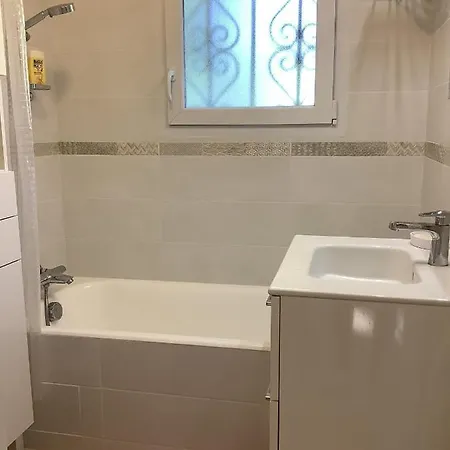Maison 4 Adultes Et 4 Enfants - 250m De La *