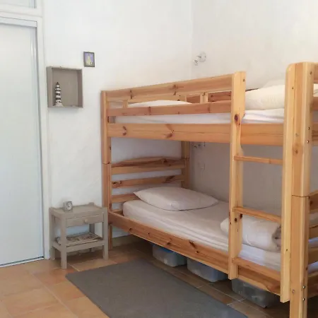 Hébergement de vacances Maison 4 Adultes Et 4 Enfants - 250m De La *